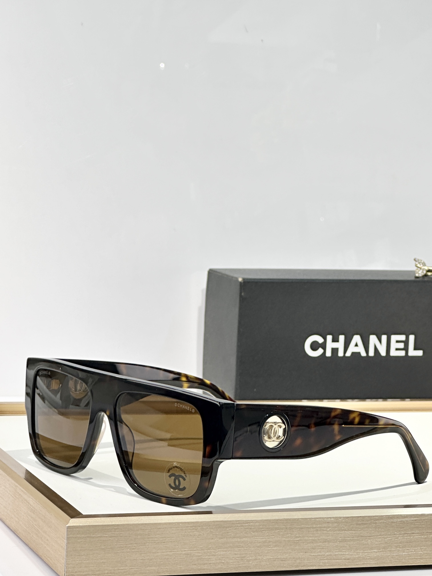  CHANEL
MOD：5549
Size：55口18 148
