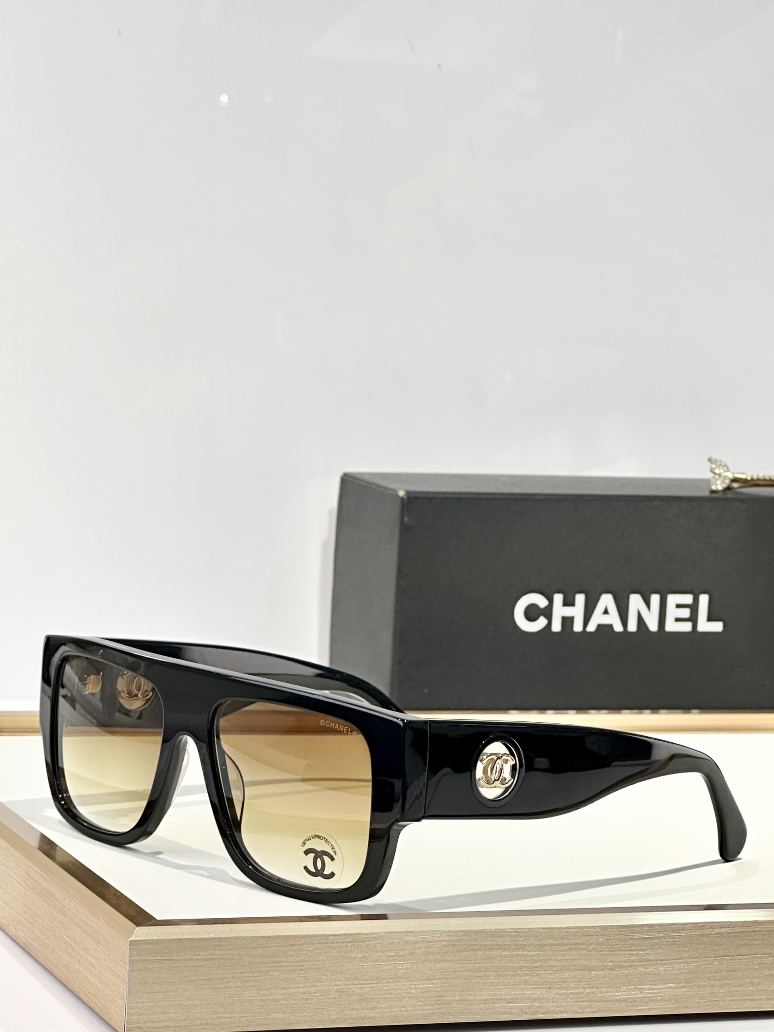  CHANEL
MOD：5549
Size：55口18 148
