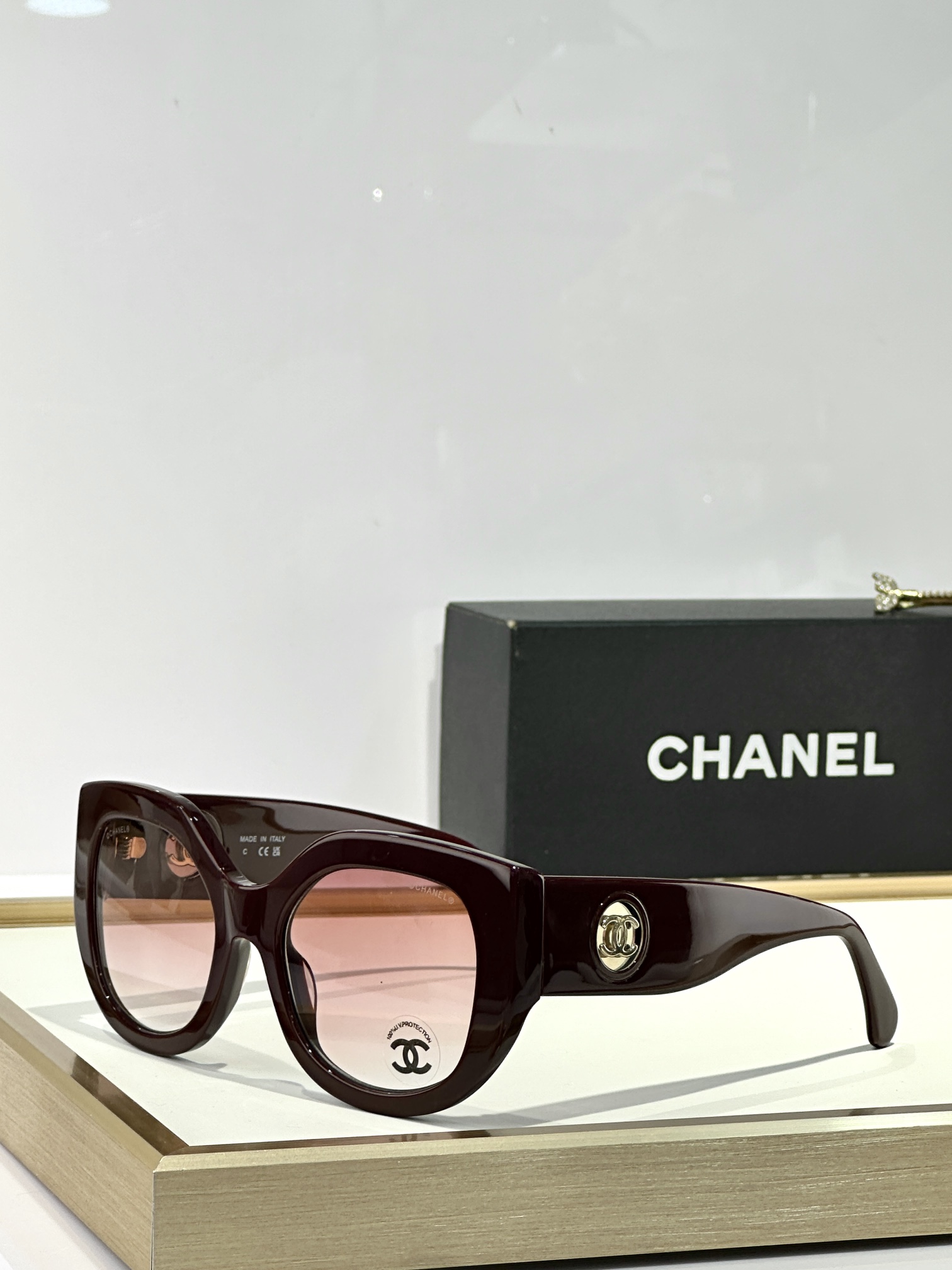  CHANEL
MOD：5550
Size：54口21 147
