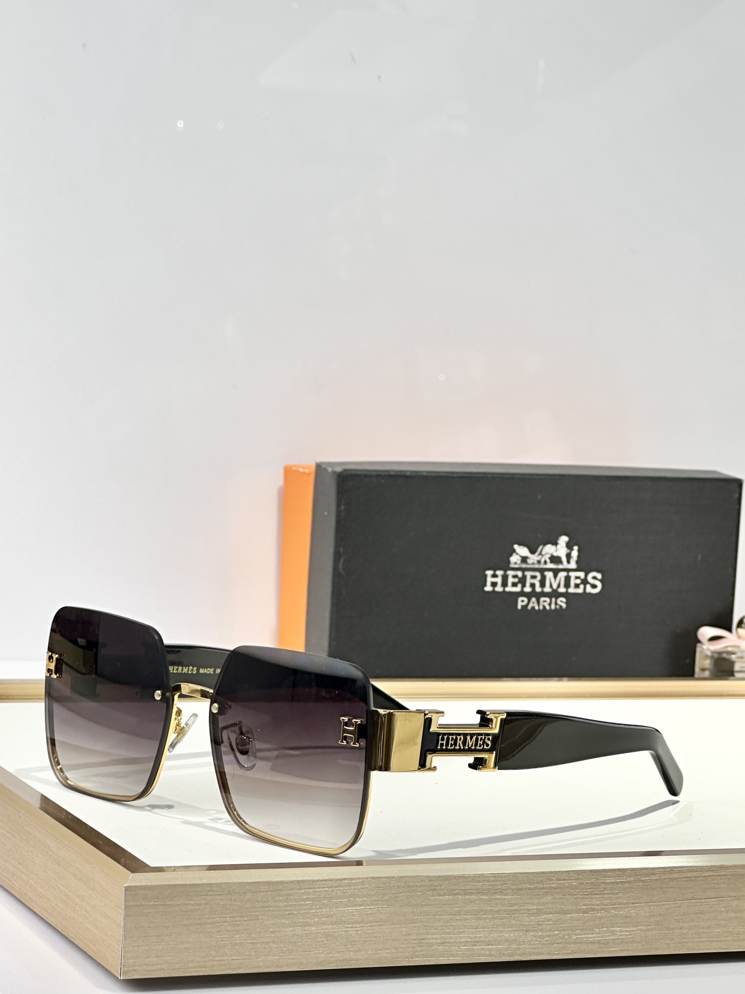  HERME*
MODELH8021
SIZE：53口20-142
