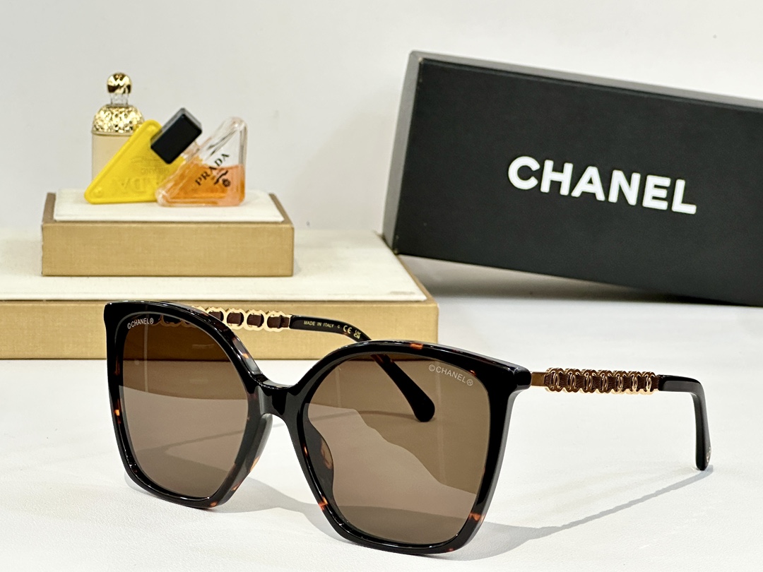  CHANEL
MOD：5546
Size：57口17 145
