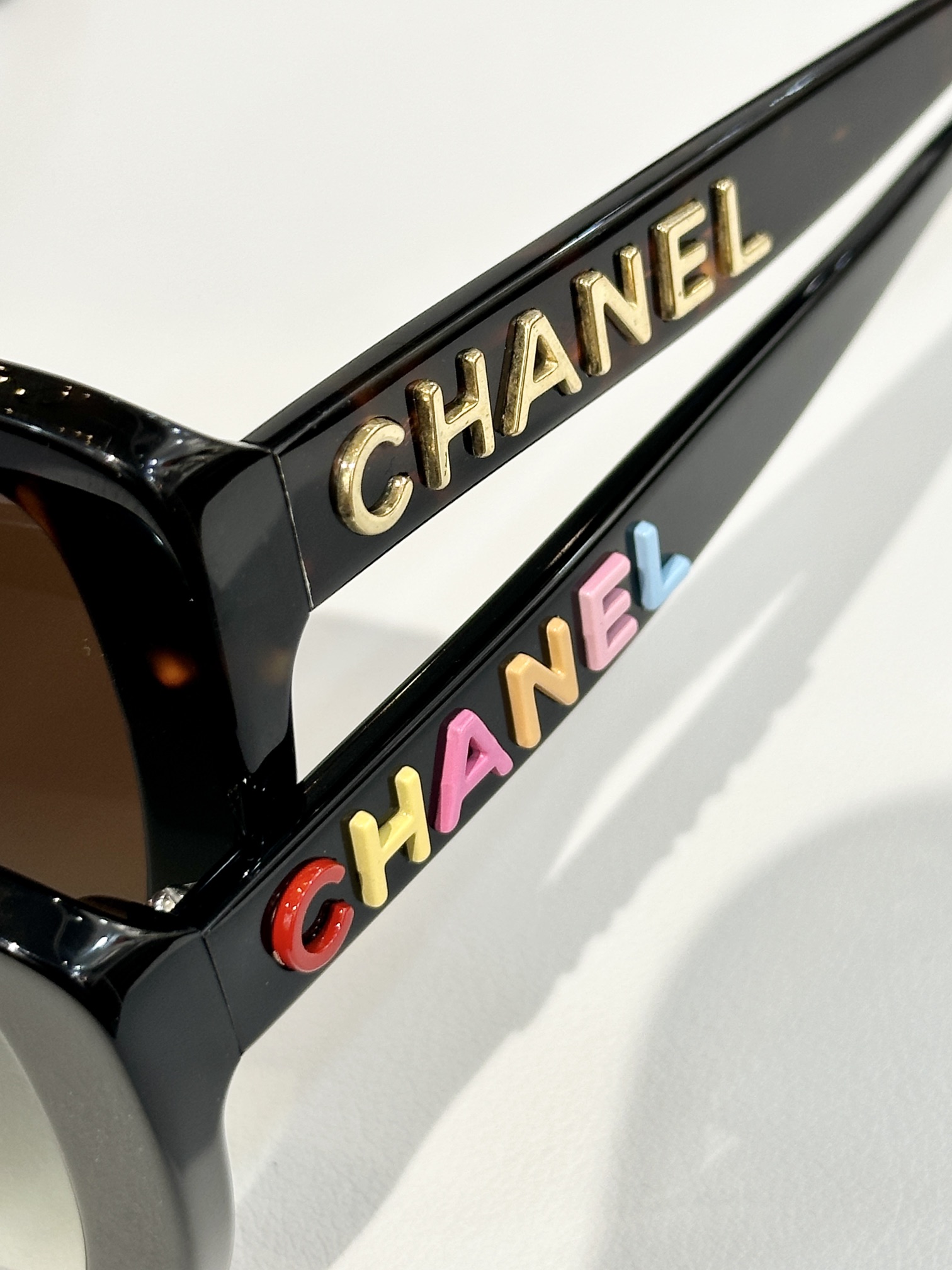 CHANEL
MOD：9126
Size：56口17 145
