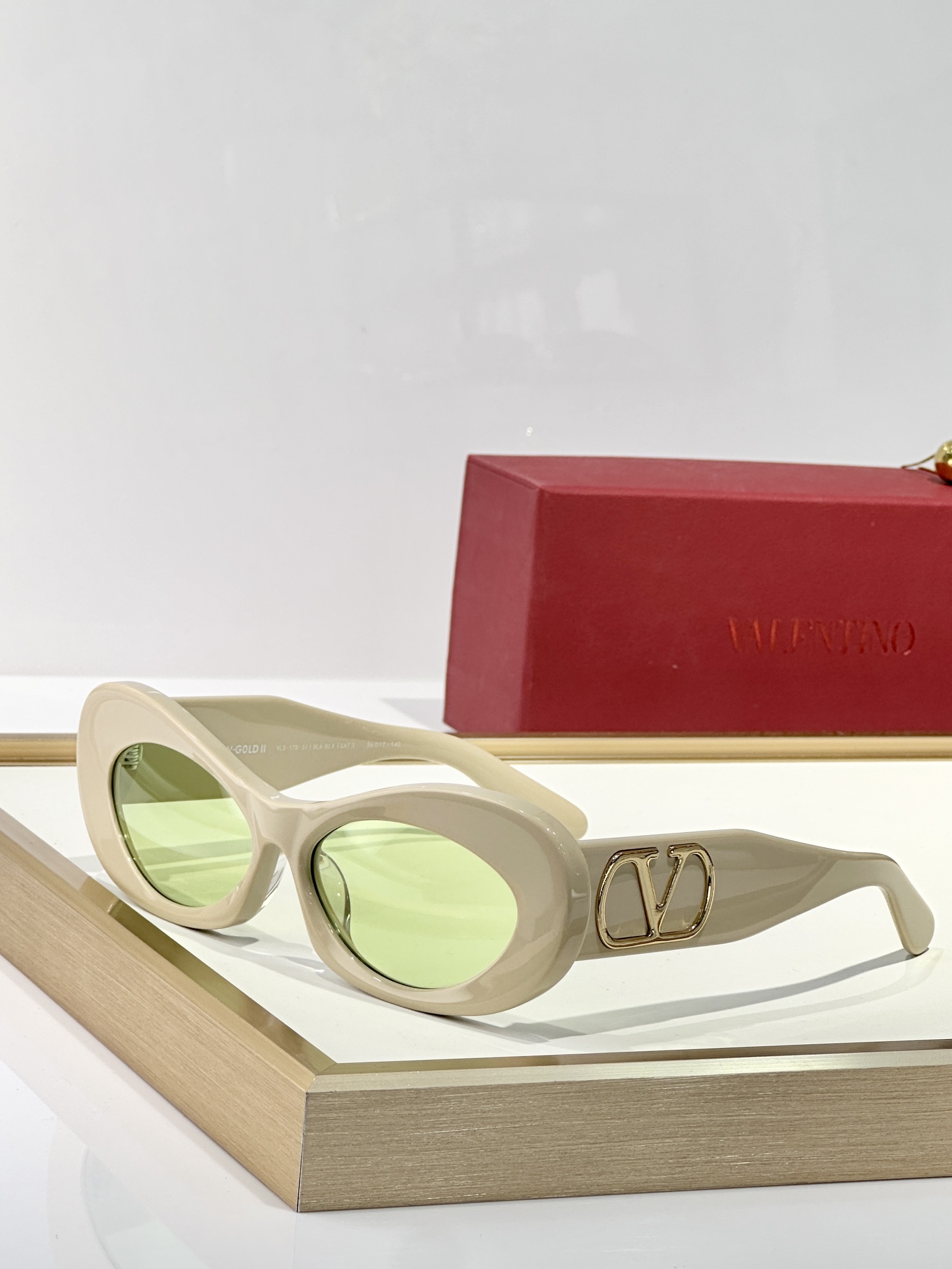 VALENTINOINO
MO D：VLS-178
SIZe：56-17-140
