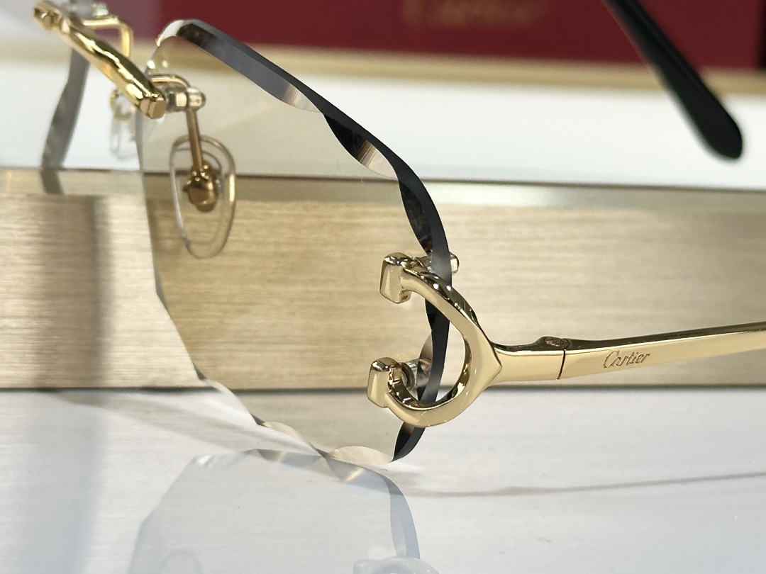  Cartier
MOD：CT1628O
Size：56口17 135

