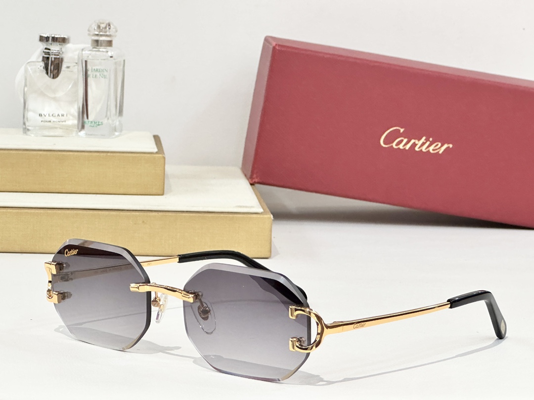  Cartier
MOD：CT1628O
Size：56口17 135

