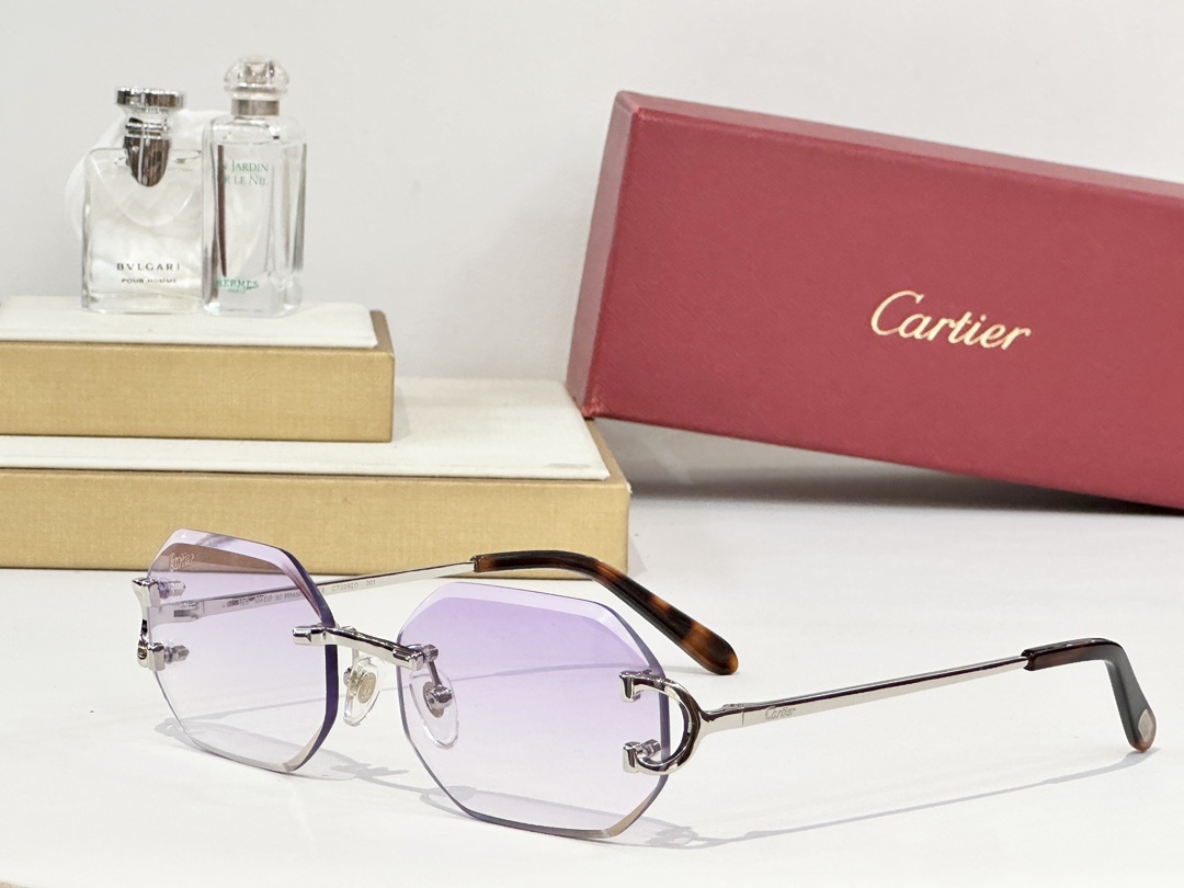  Cartier
MOD：CT1628O
Size：56口17 135
