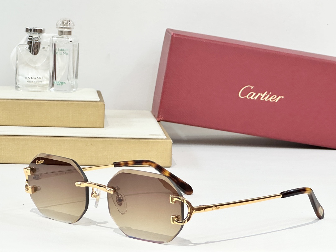  Cartier
MOD：CT1628O
Size：56口17 135

