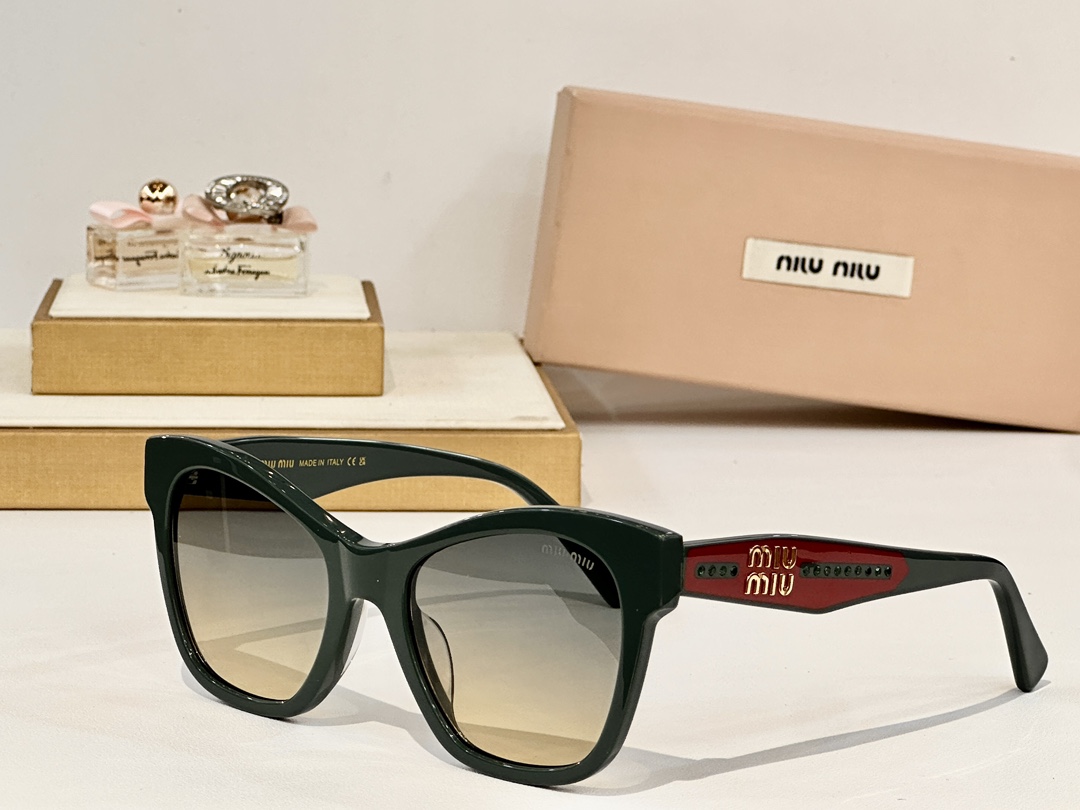 MIU MI*
MOD：Smu70w
Size：53口21-145
