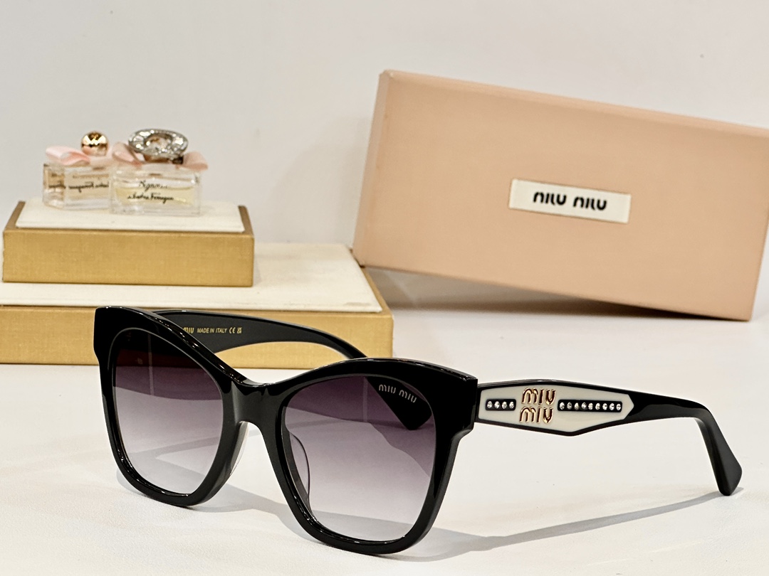  MIU MI*
MOD：Smu70w
Size：53口21-145
