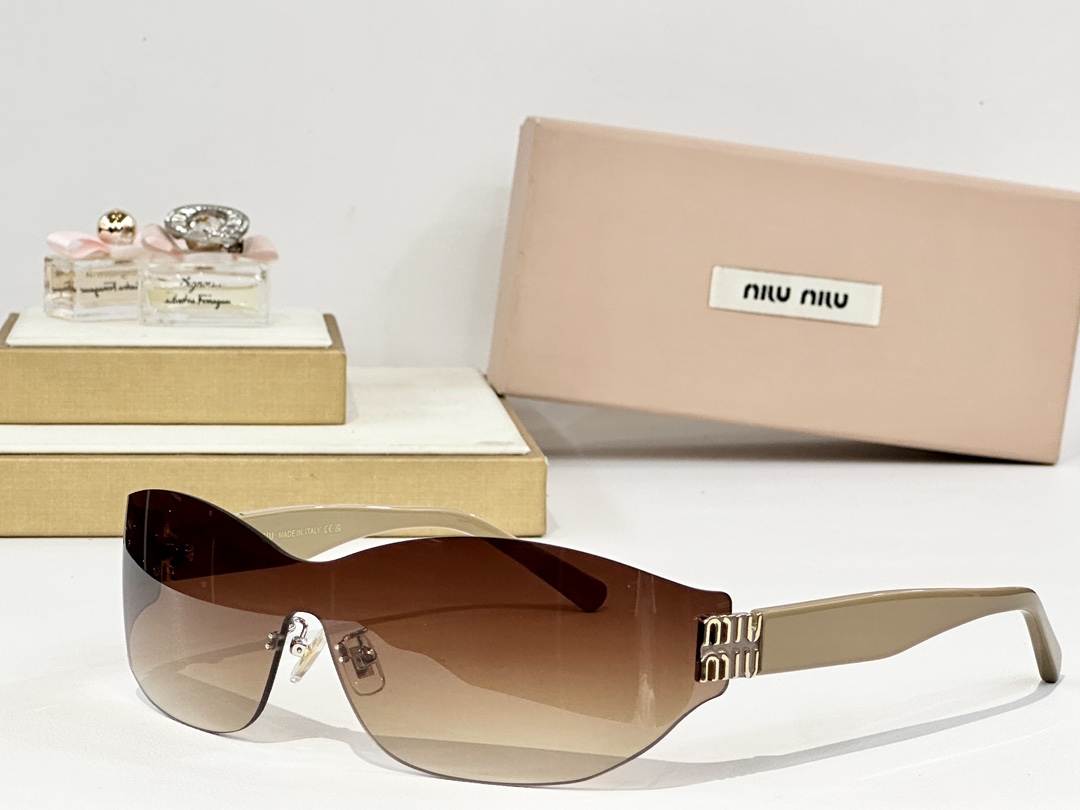  MIU MI*
MOD：Smu69w
Size：66口17-135

