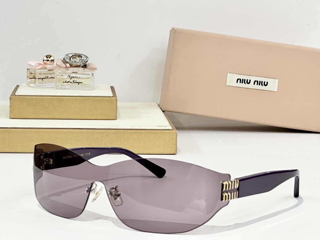  MIU MI*
MOD：Smu69w
Size：66口17-135
