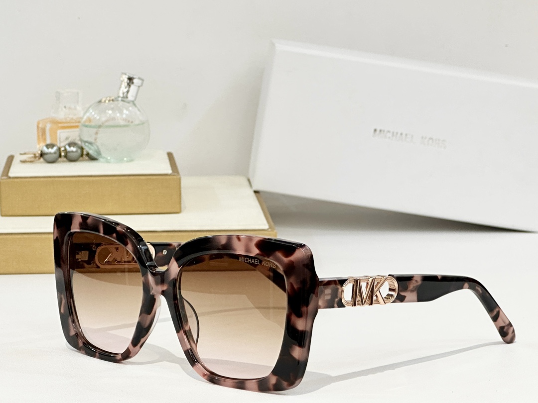  MICHAEL KORS
MOD：MK 2213
Size：57口18 143
