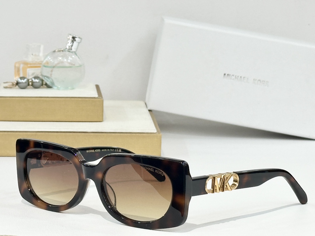  MICHAEL KORS
MOD：MK 2215
Size：53口19 143
