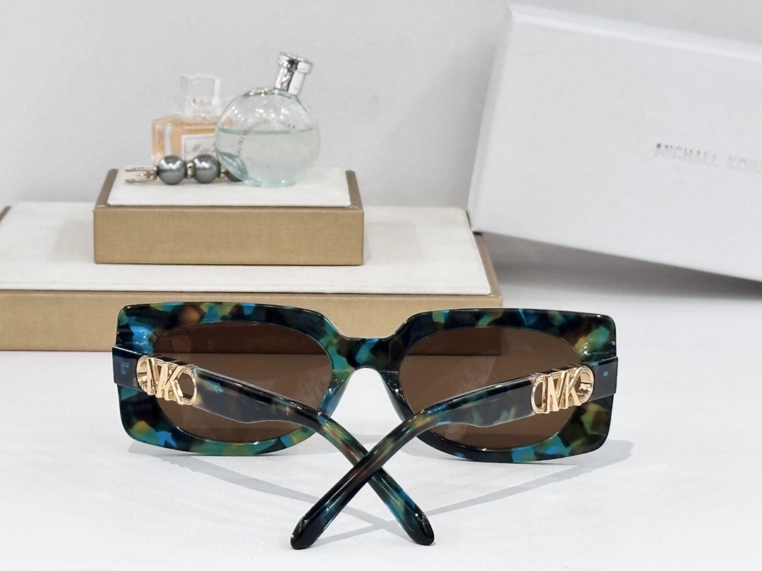  MICHAEL KORS
MOD：MK 2215
Size：53口19 143
