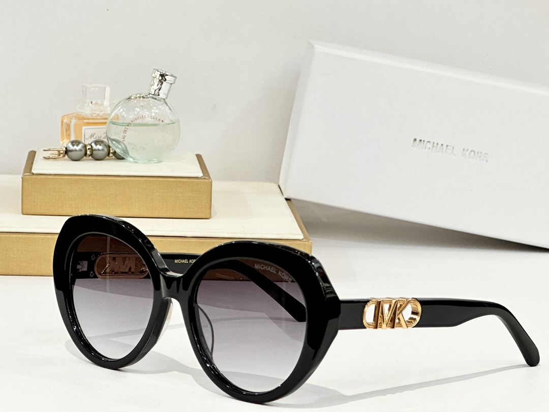  MICHAEL KORS
MOD：MK 2214
Size：56口19 143

