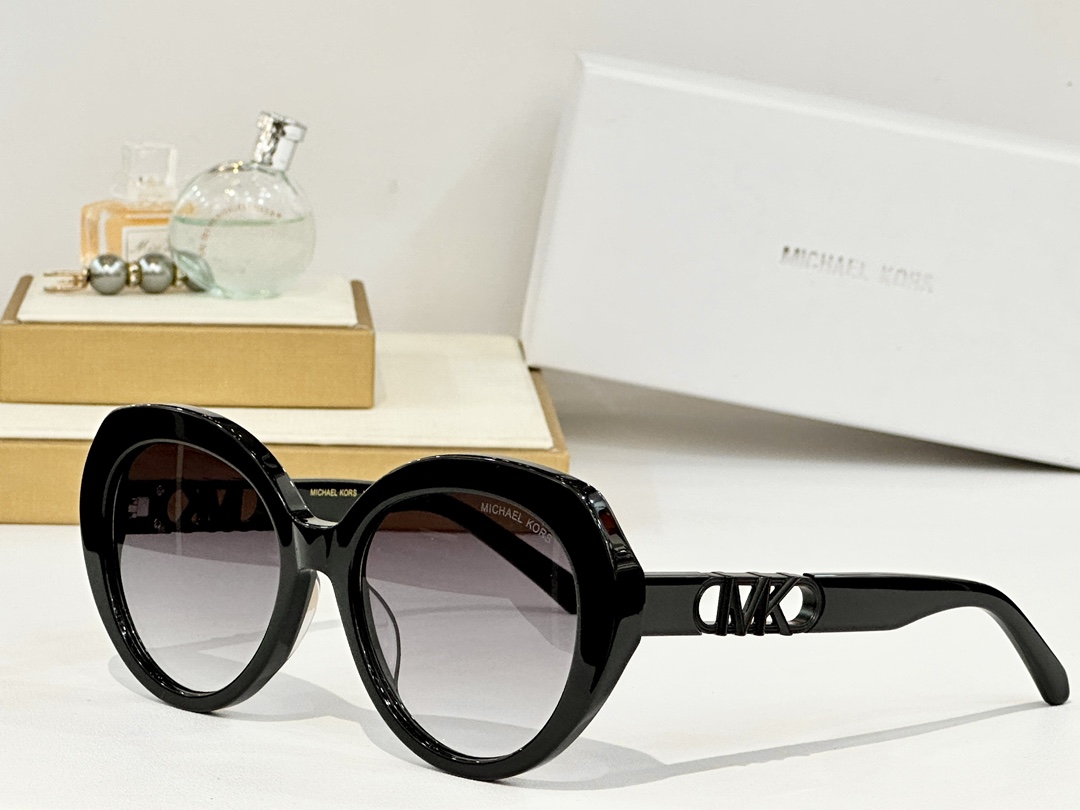  MICHAEL KORS
MOD：MK 2214
Size：56口19 143
