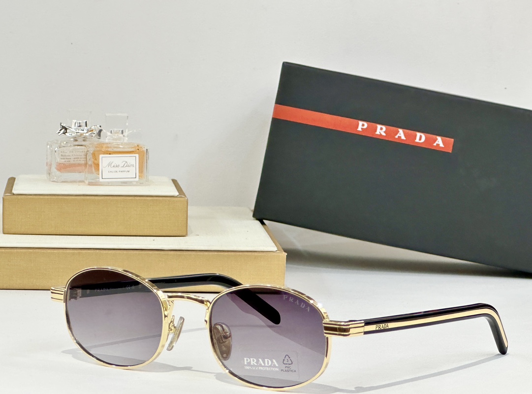 PRADA
Mod：SPRB53
Size：52口21-145

变色：
