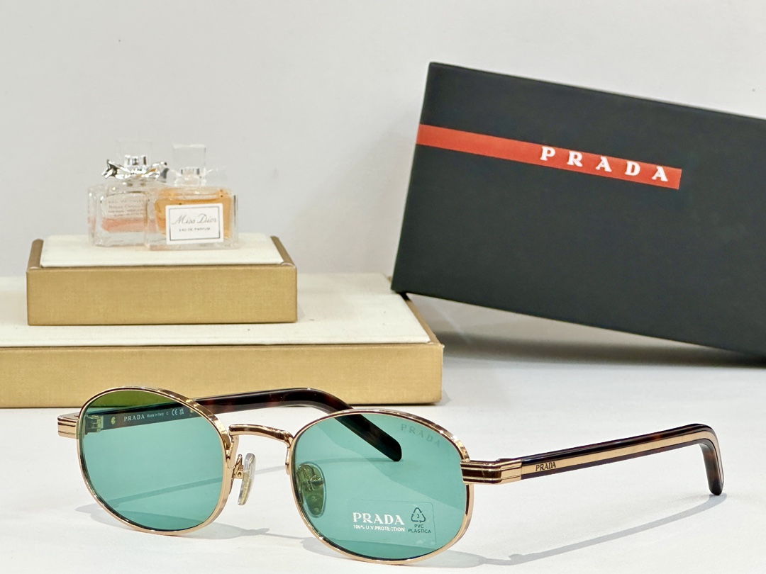 PRADA
Mod：SPRB53
Size：52口21-145

变色：