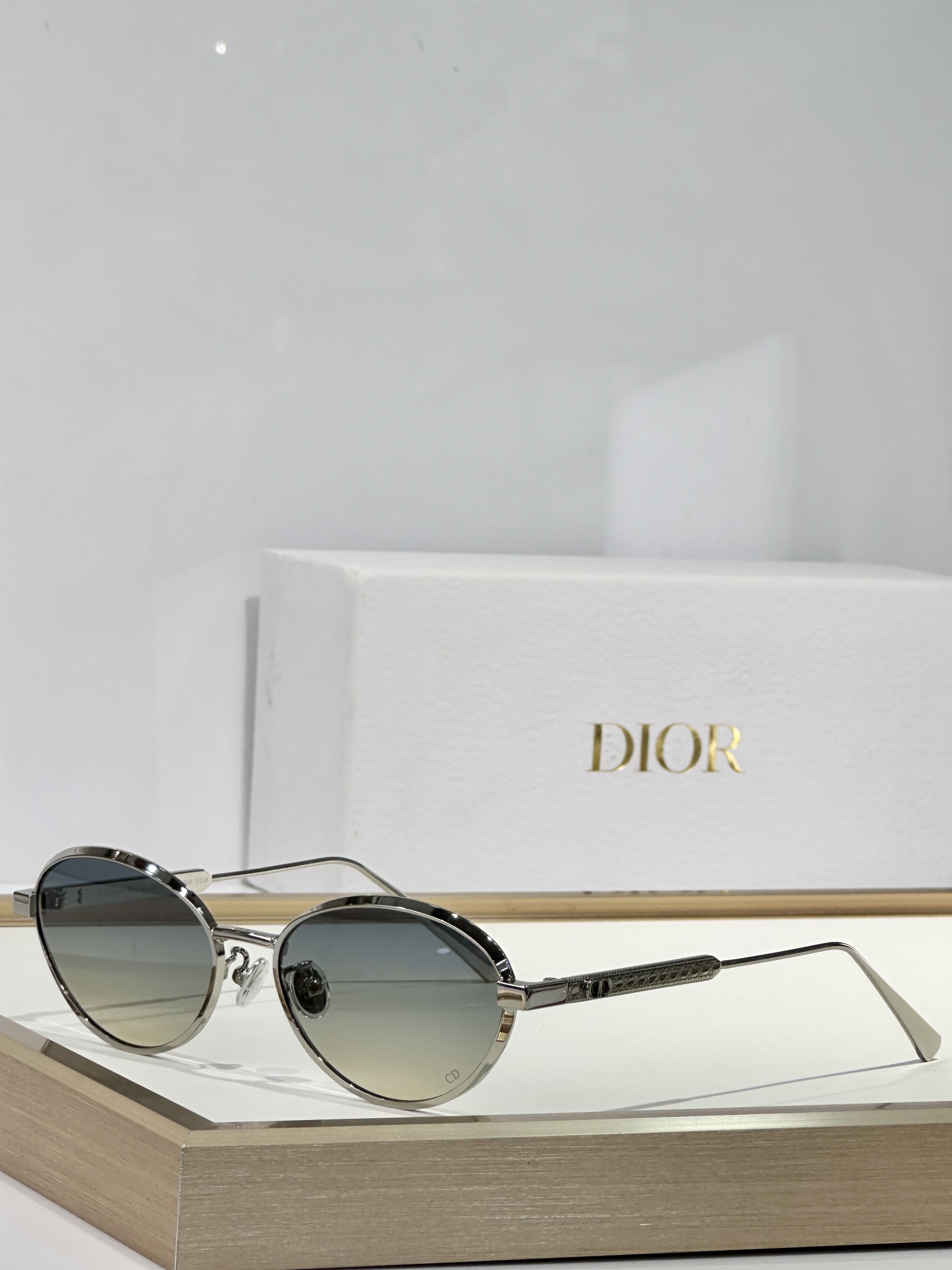  DIOR
MOD：DiorCanngeR1U
Size：53口16 140
