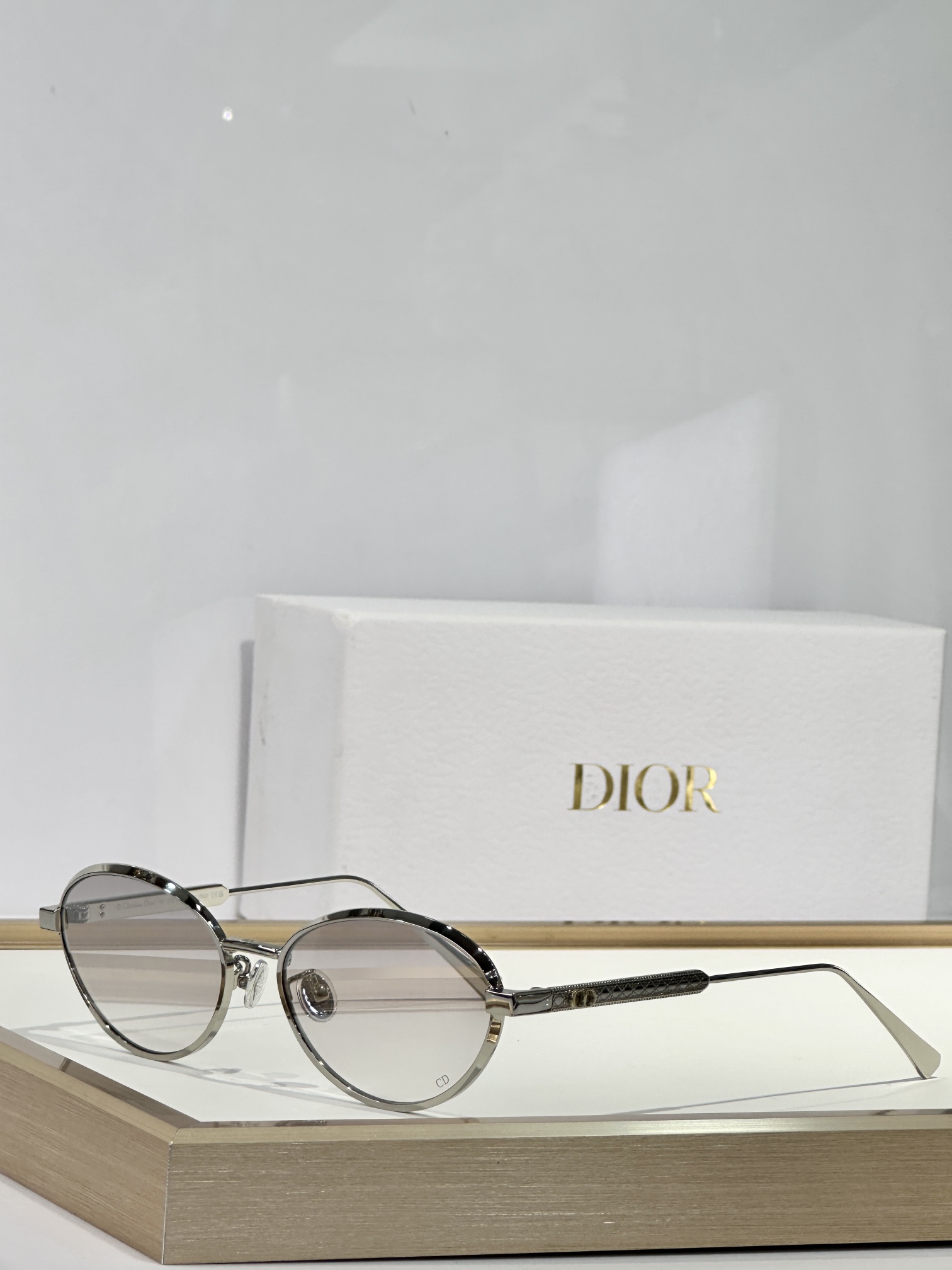  DIOR
MOD：DiorCanngeR1U
Size：53口16 140
