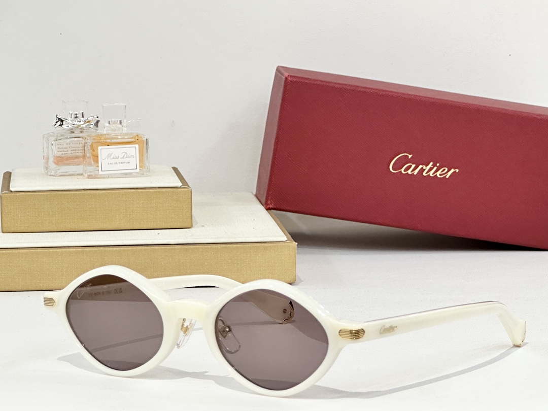 Cartier
MOD：CT0540S
Size：145

变色：