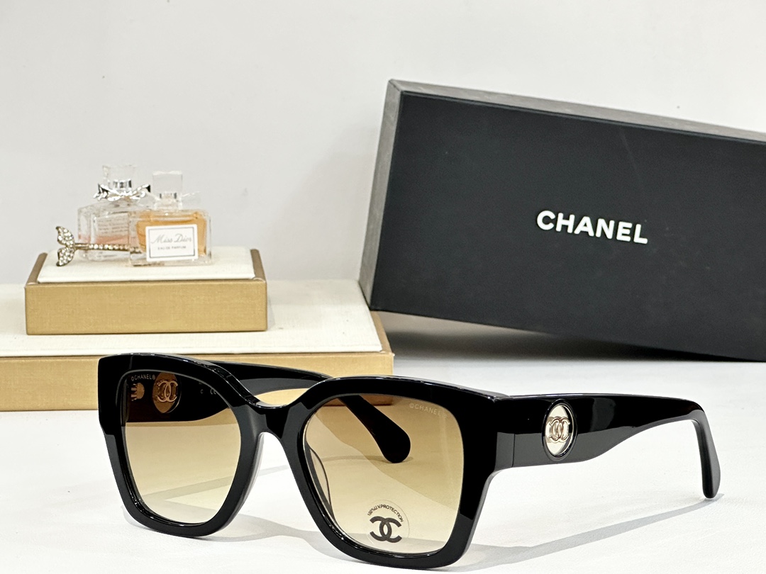  CHANEL
MOD：C71483
Size：54口21 145
