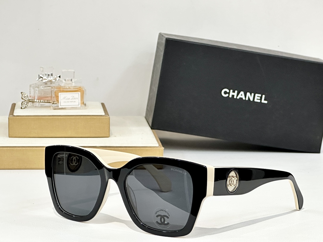  CHANEL
MOD：C71483
Size：54口21 145
