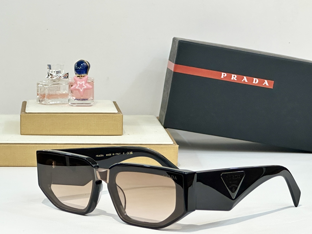 PRADA
MOD：PR 207VS
Size：54口20 148

