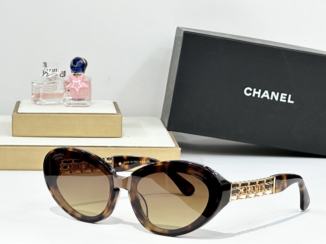  CHANEL
MOD：CH5537Q
Size：54口19 143
