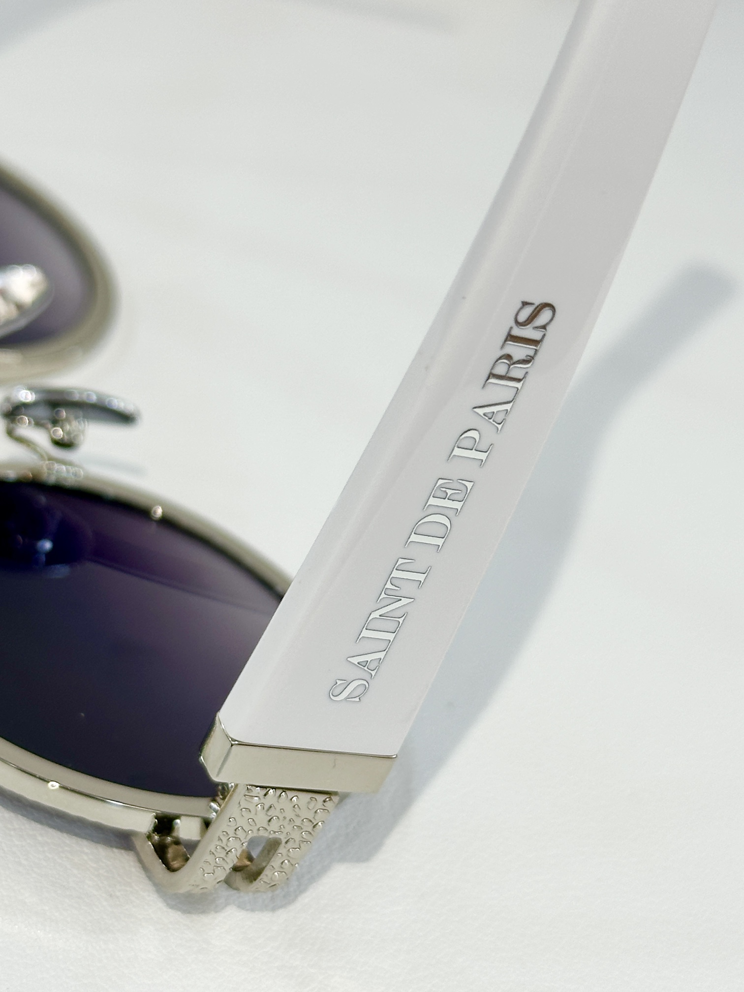  Saint De Paris
Mod：THE TOURIST
Size：53-25-140
