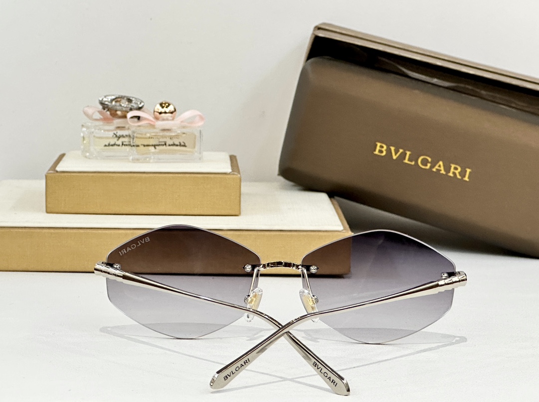  BVLGARI
MODBV40090
Size61口16 145
