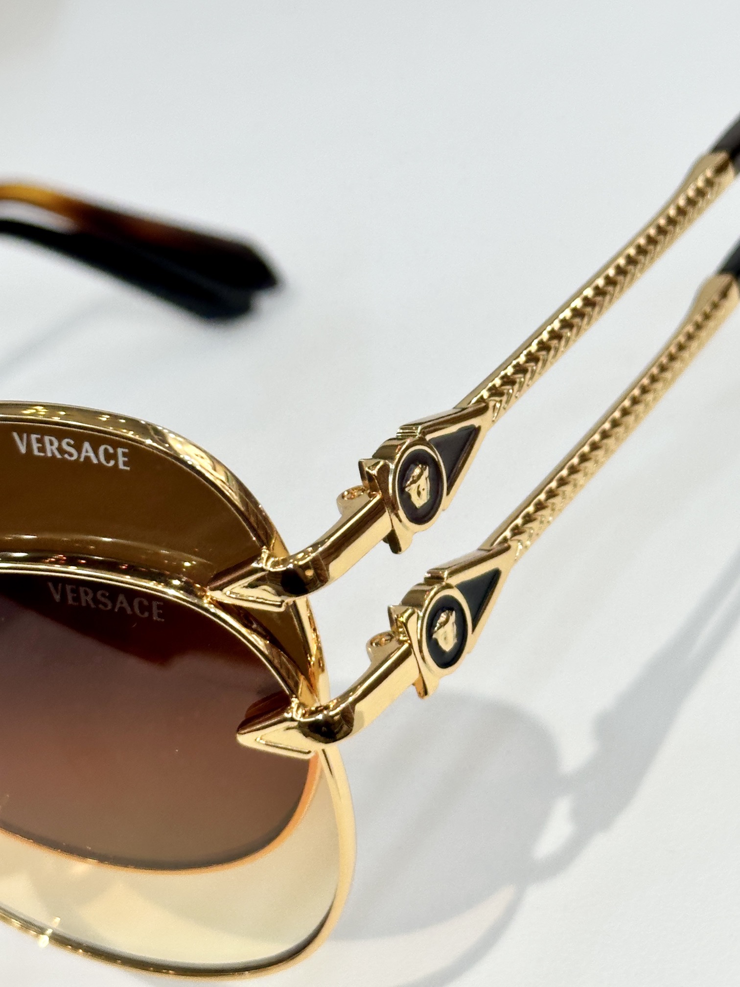  VERSACE
MOD：VE2283
Size：61口12 145
