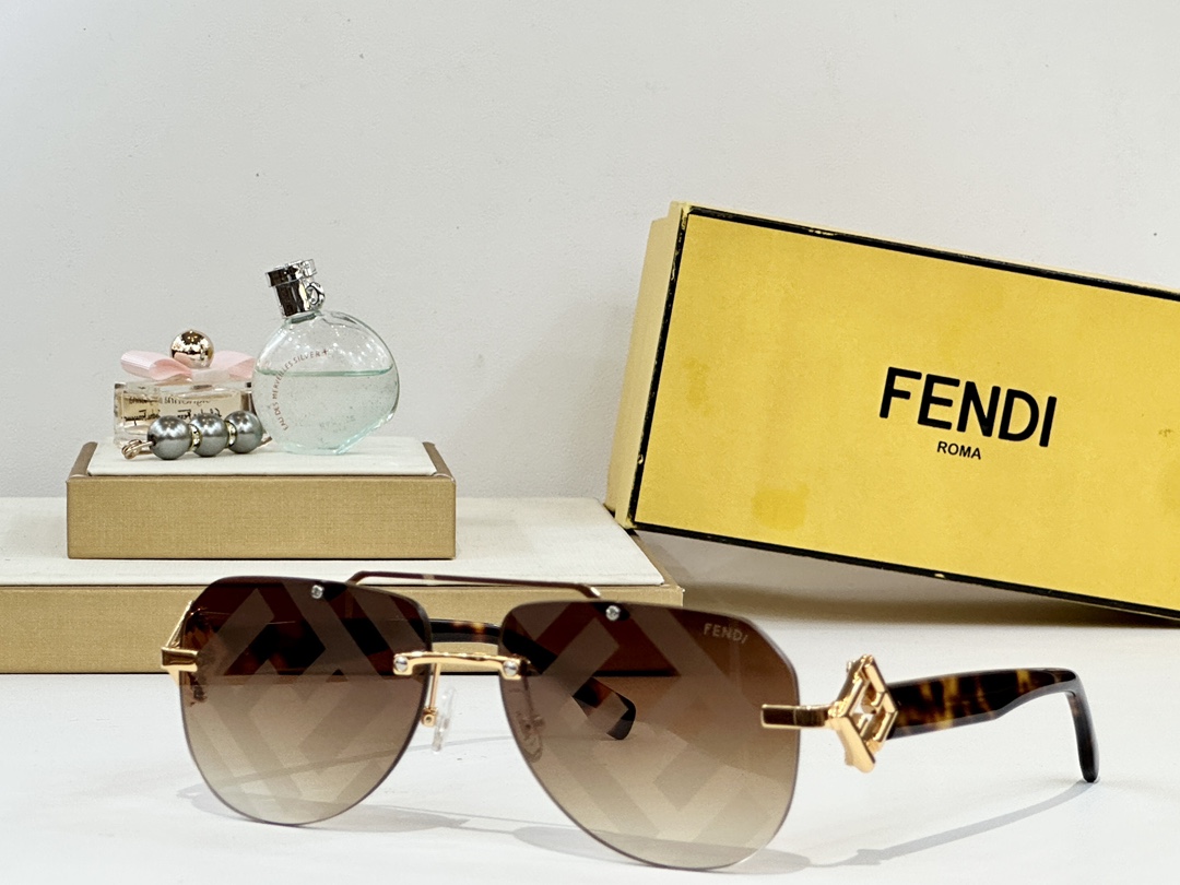  FENDI
MOD：FE4101
Size：58口15 140

