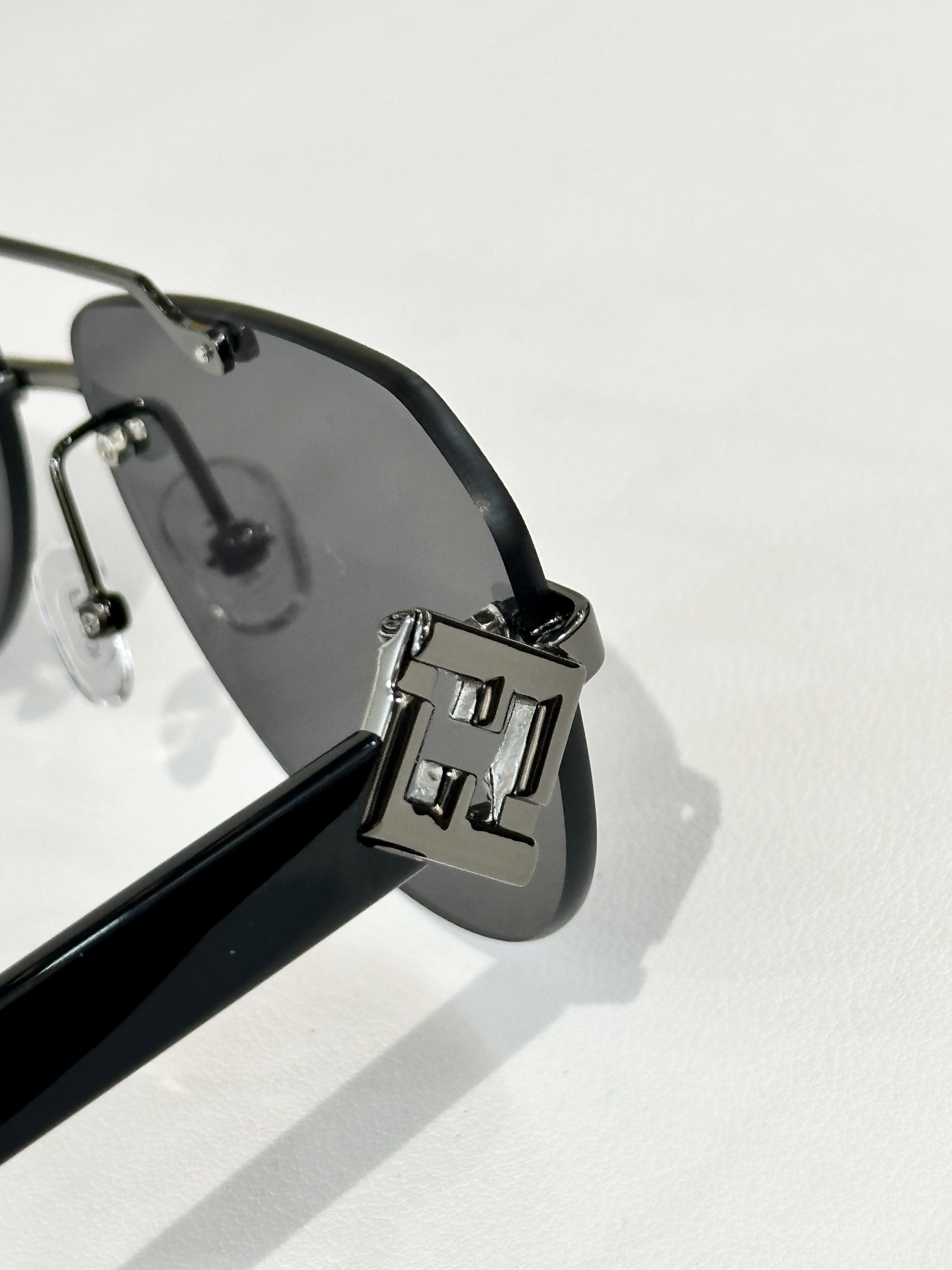 FENDI
MOD：FE4101
Size：58口15 140
