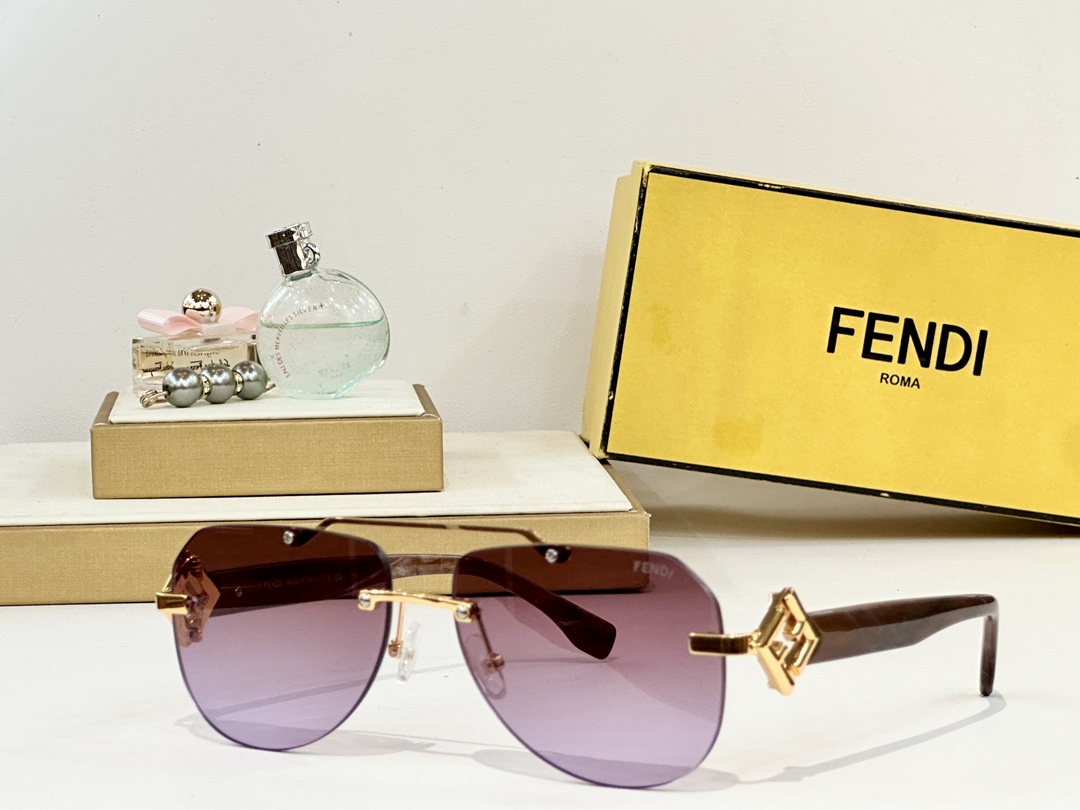  FENDI
MOD：FE4101
Size：58口15 140
