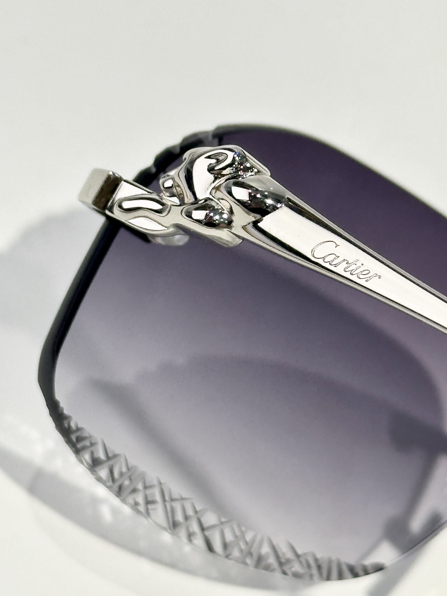  Cartier
MOD：CT0432S
Size：55口18 145
