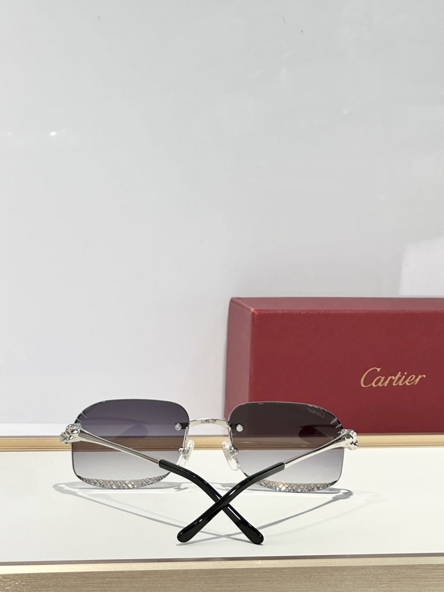  Cartier
MOD：CT0432S
Size：55口18 145
