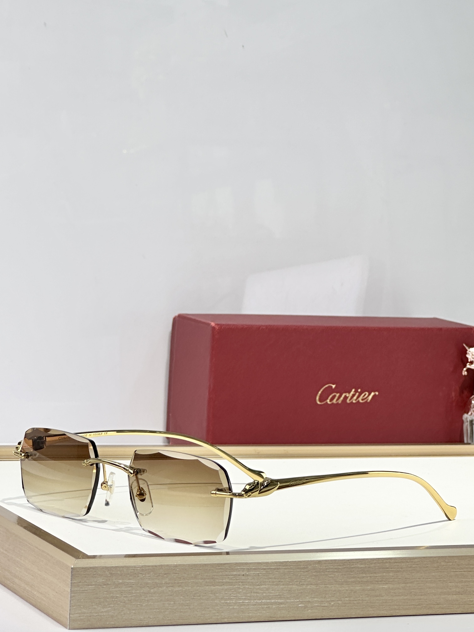  Cartier
MOD：CT0927O
Size：55口18 145
