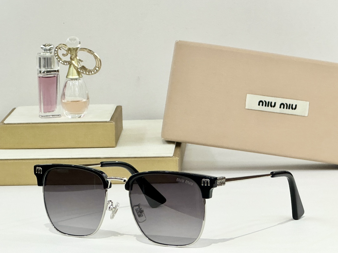  MIU MI*
MODELVMU 72ZS
SIZE：52口19-145
