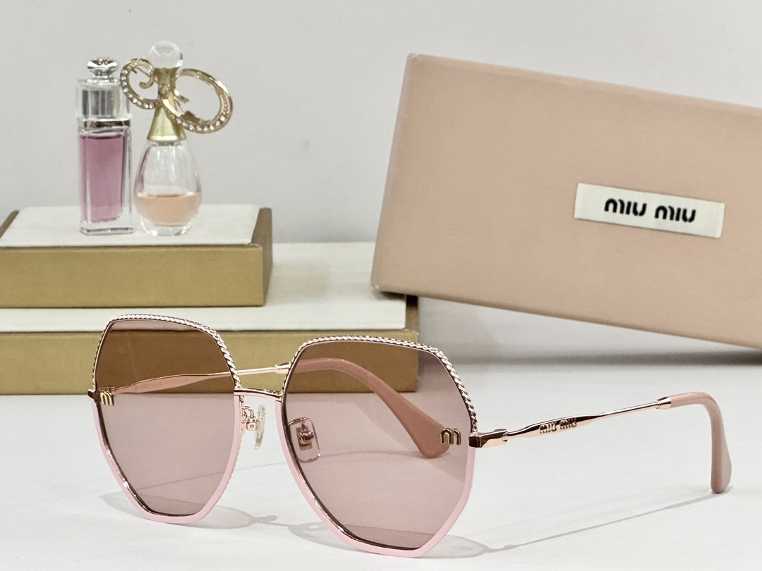  MIU M*
MODELSMU 66G
SIZE：58口17-140
