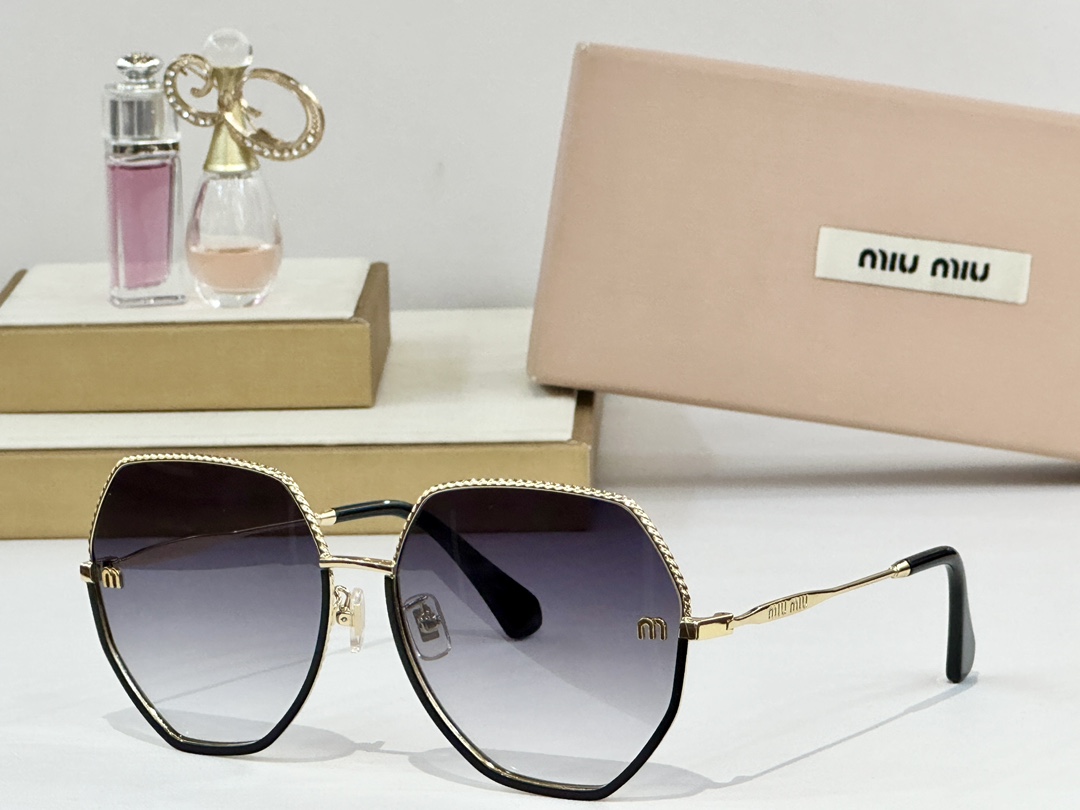  MIU M*
MODELSMU 66G
SIZE：58口17-140
