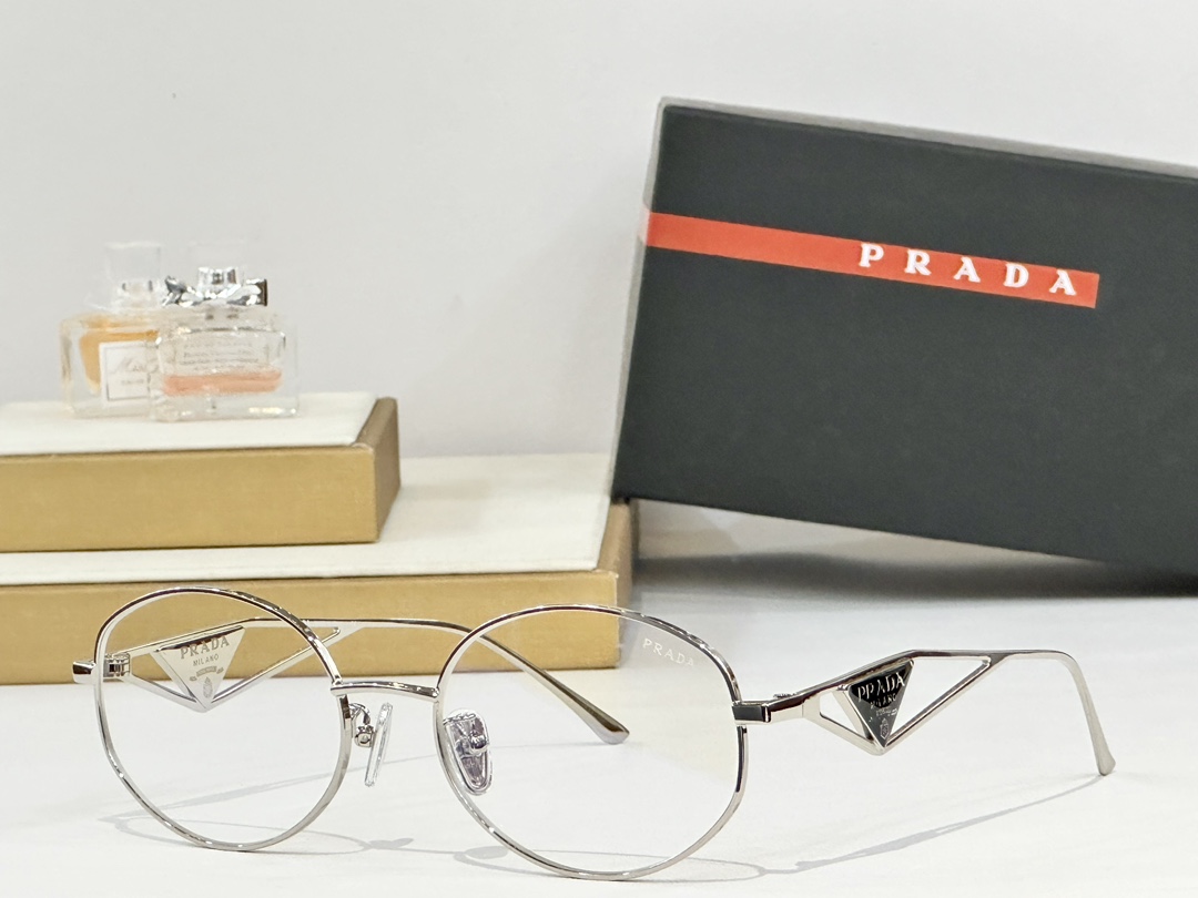  Prada 
MOD：SPR60Y 
size 57口18−140

