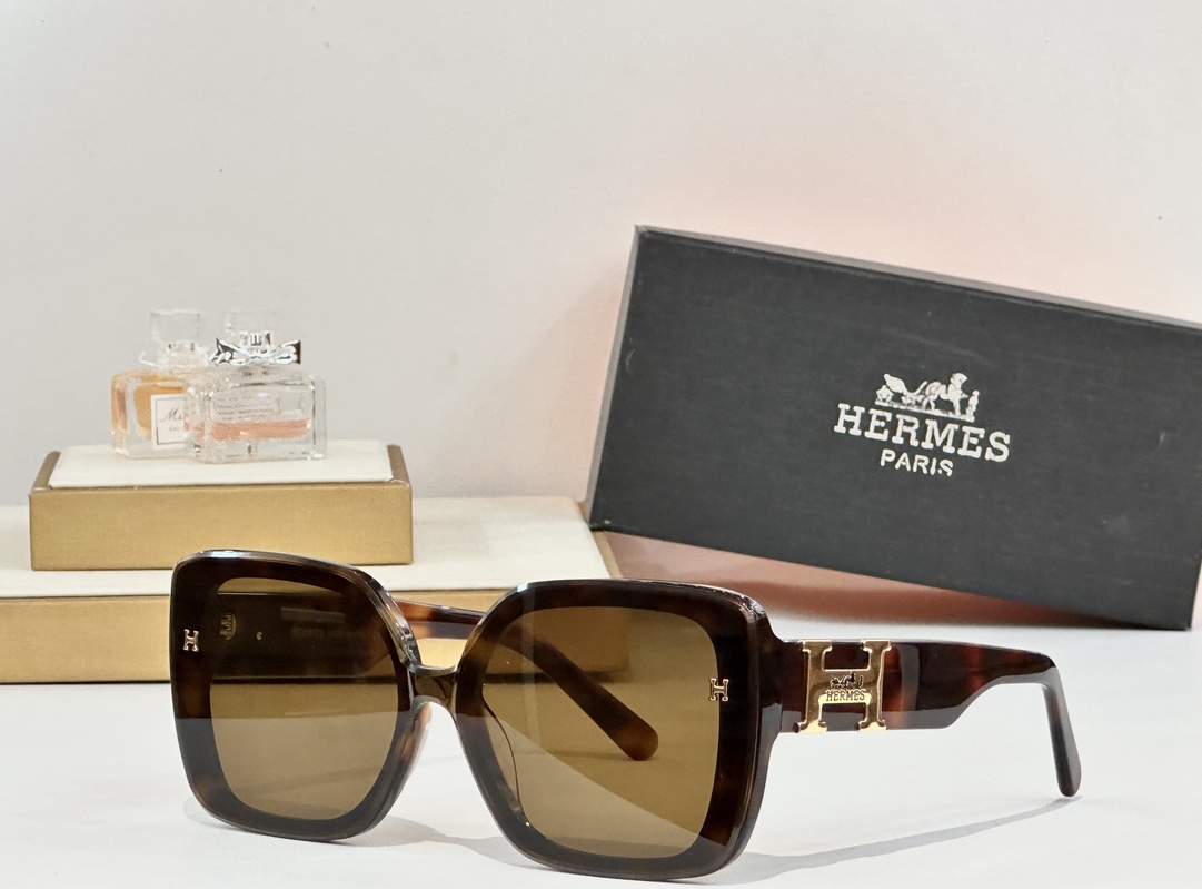  HERMES
MOD：HS1907
size：55-18-145
