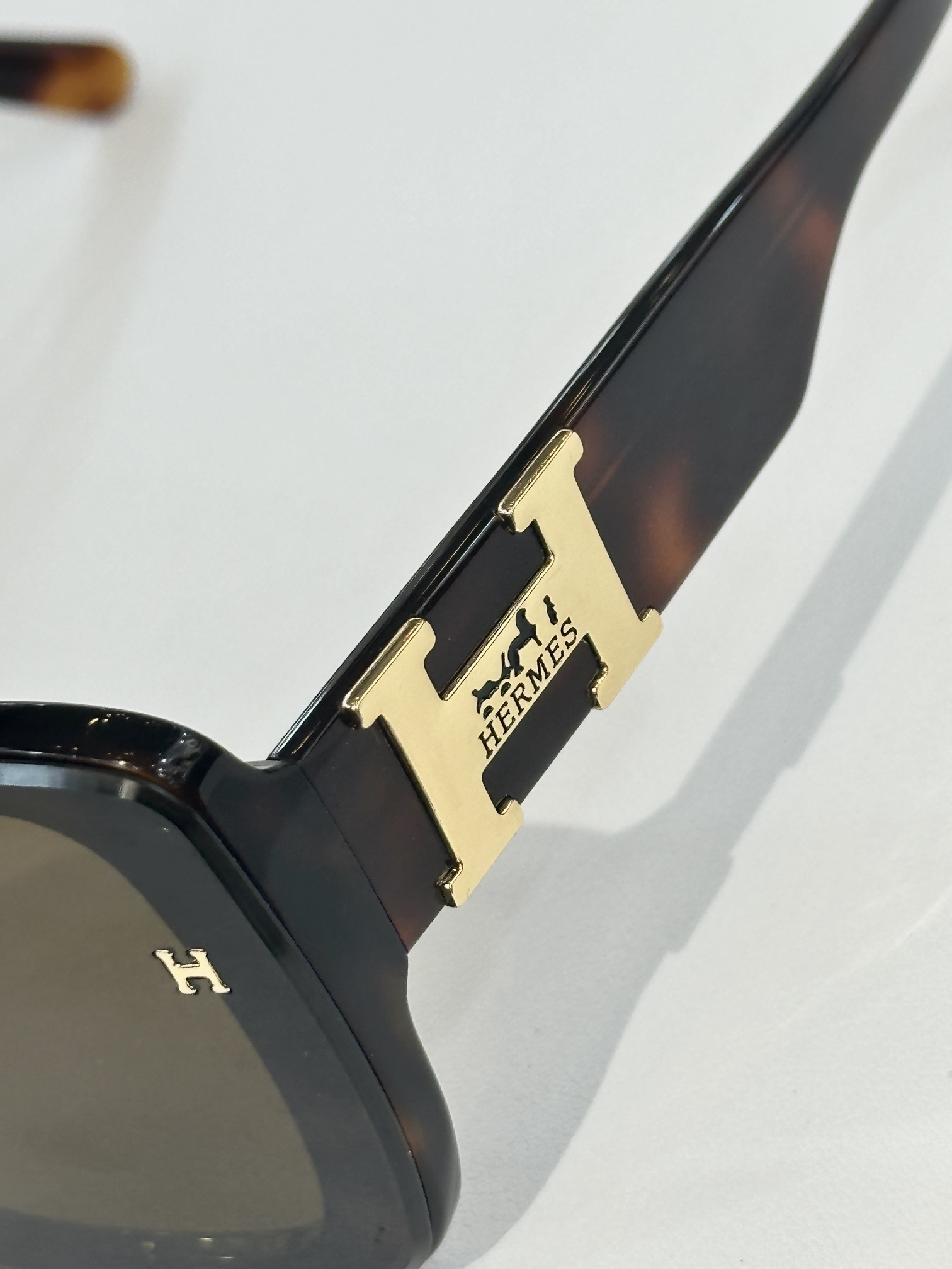  HERMES
MOD：HS1907
size：55-18-145
