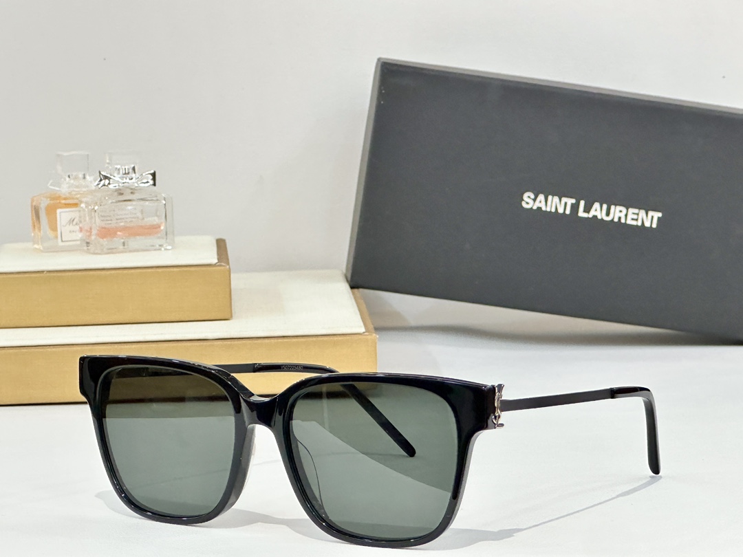  SAINT LAURENT
MOD：SLM480 
SIZE54-17-145
