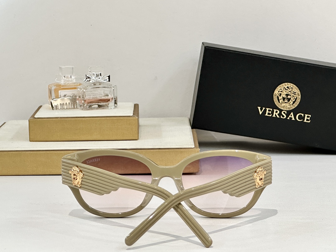  Versac*
MOSEL：VE6753
SIZE：54-20-145
