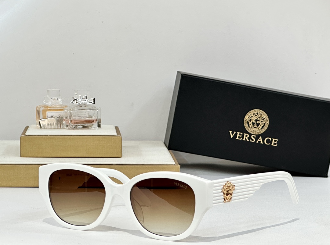  Versac*
MOSEL：VE6753
SIZE：54-20-145
