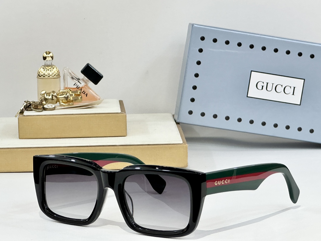  GUCC*
MODEL：GG1626
SIZE：51口22-145
