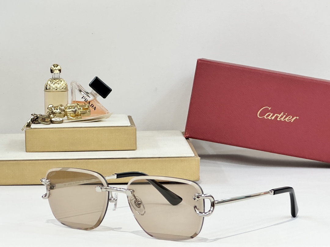 Cartier
MOD：CT8823
Size：59口16 140

变色：