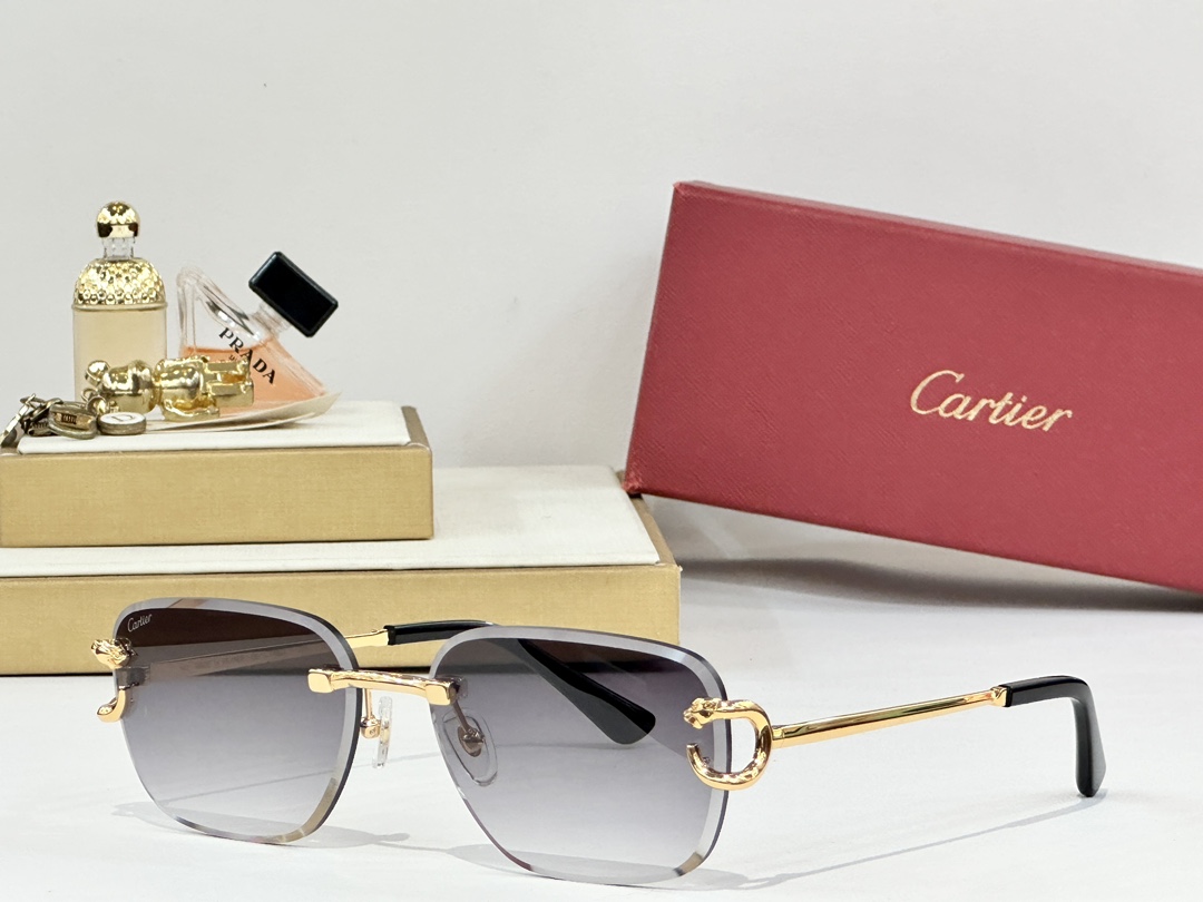 Cartier
MOD：CT8823
Size：59口16 140

变色：